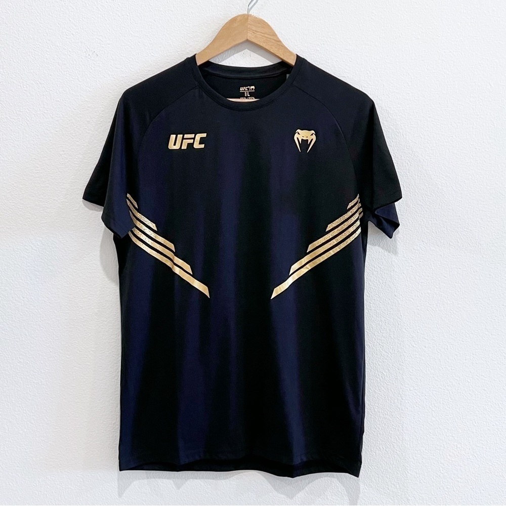 UFC Venum Fight Night 2.0 Replica Men's T-shirt - Champion Size L